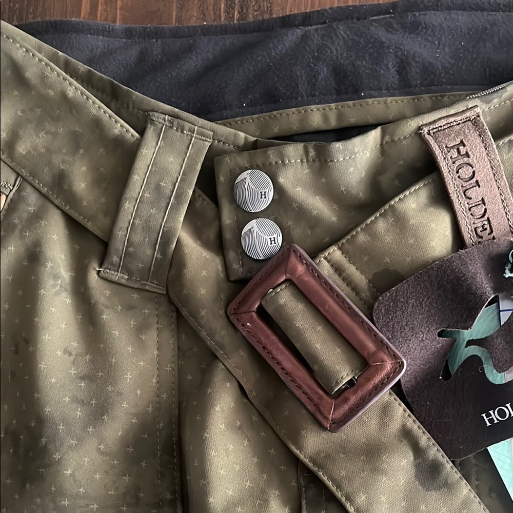 Holden Ski/snowboarding pants w/leather trim - Picture 7 of 16